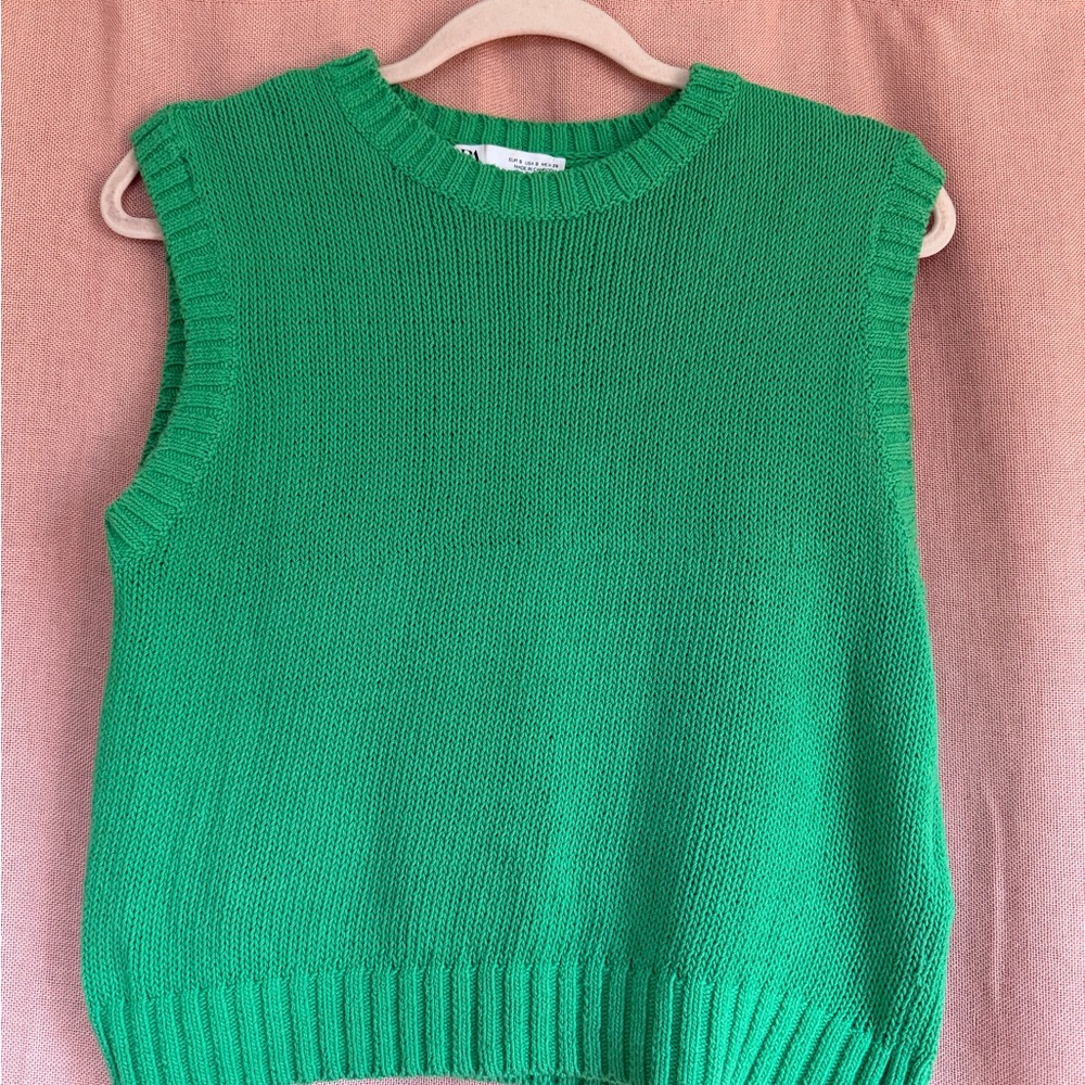 Zara Vibrant Green Sleeveless Sweater
